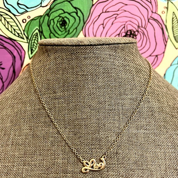 Jewelry - Vintage Y2K Horoscope Leo Silver Pendant Choker Necklace